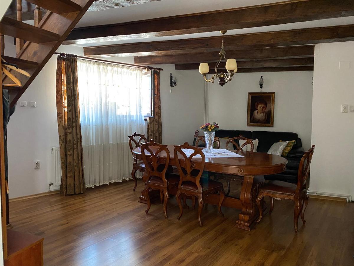 Victoria Gasthaus Rasnov - Charming Vacation House In Rasnov Dış mekan fotoğraf
